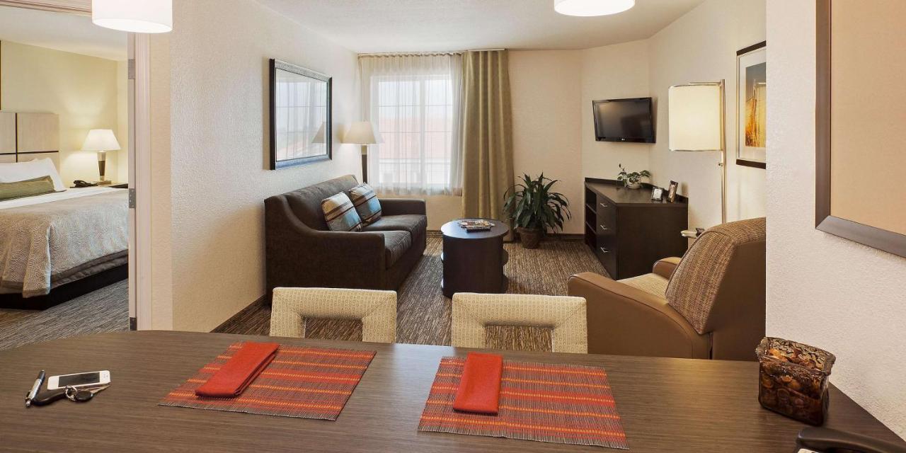 One-Bedroom Suite Two Double Beds