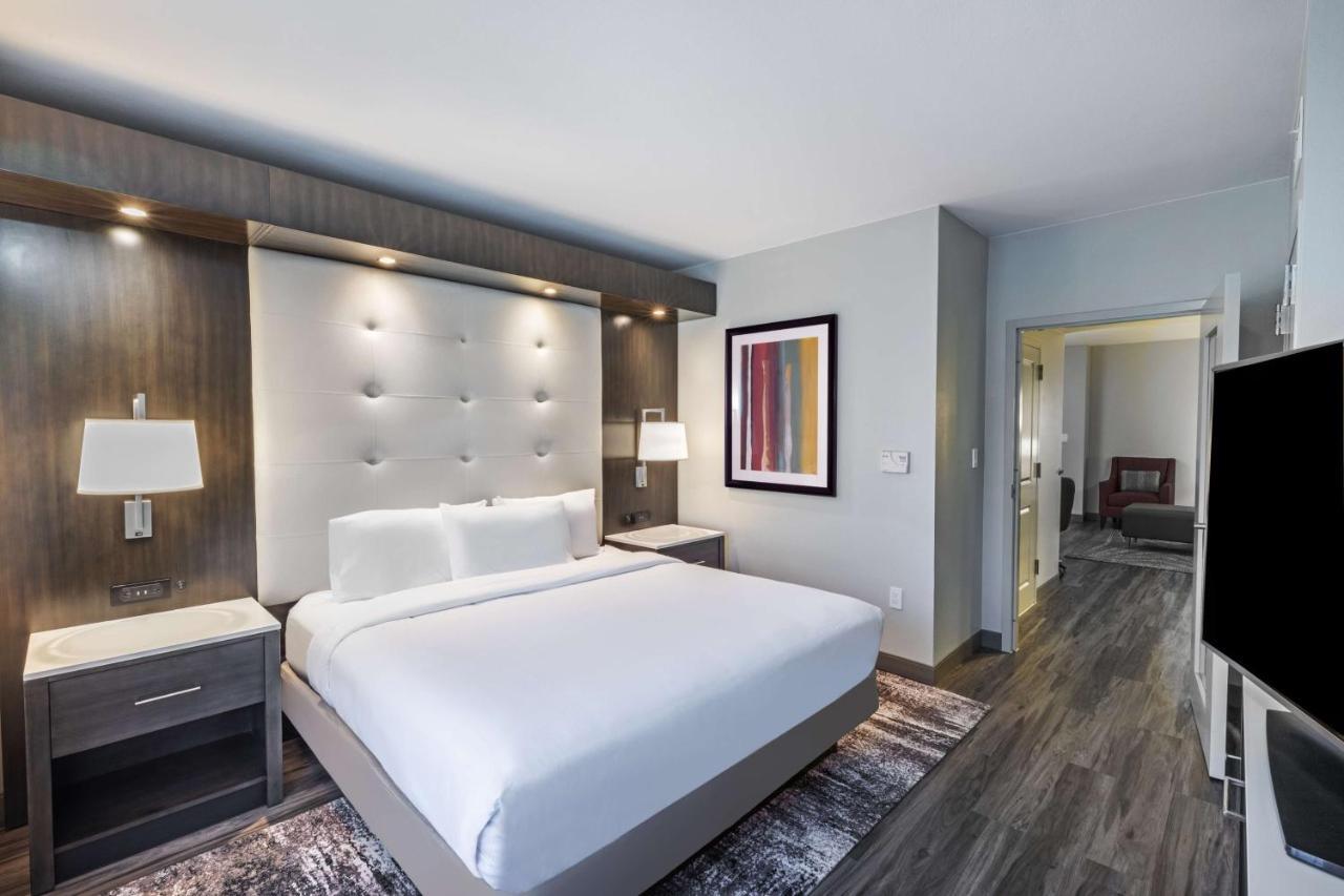 Two-Room King Suite - Non-Smoking