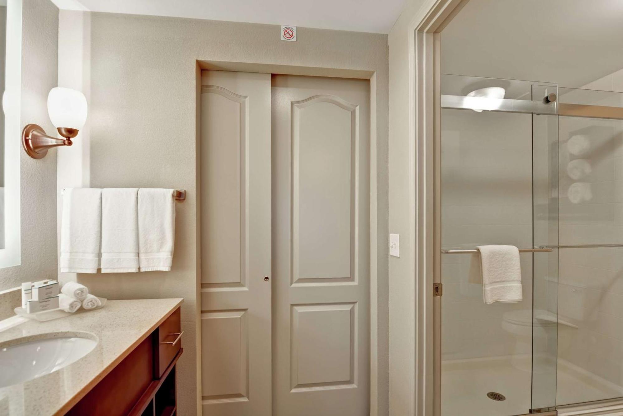 King Studio Suite