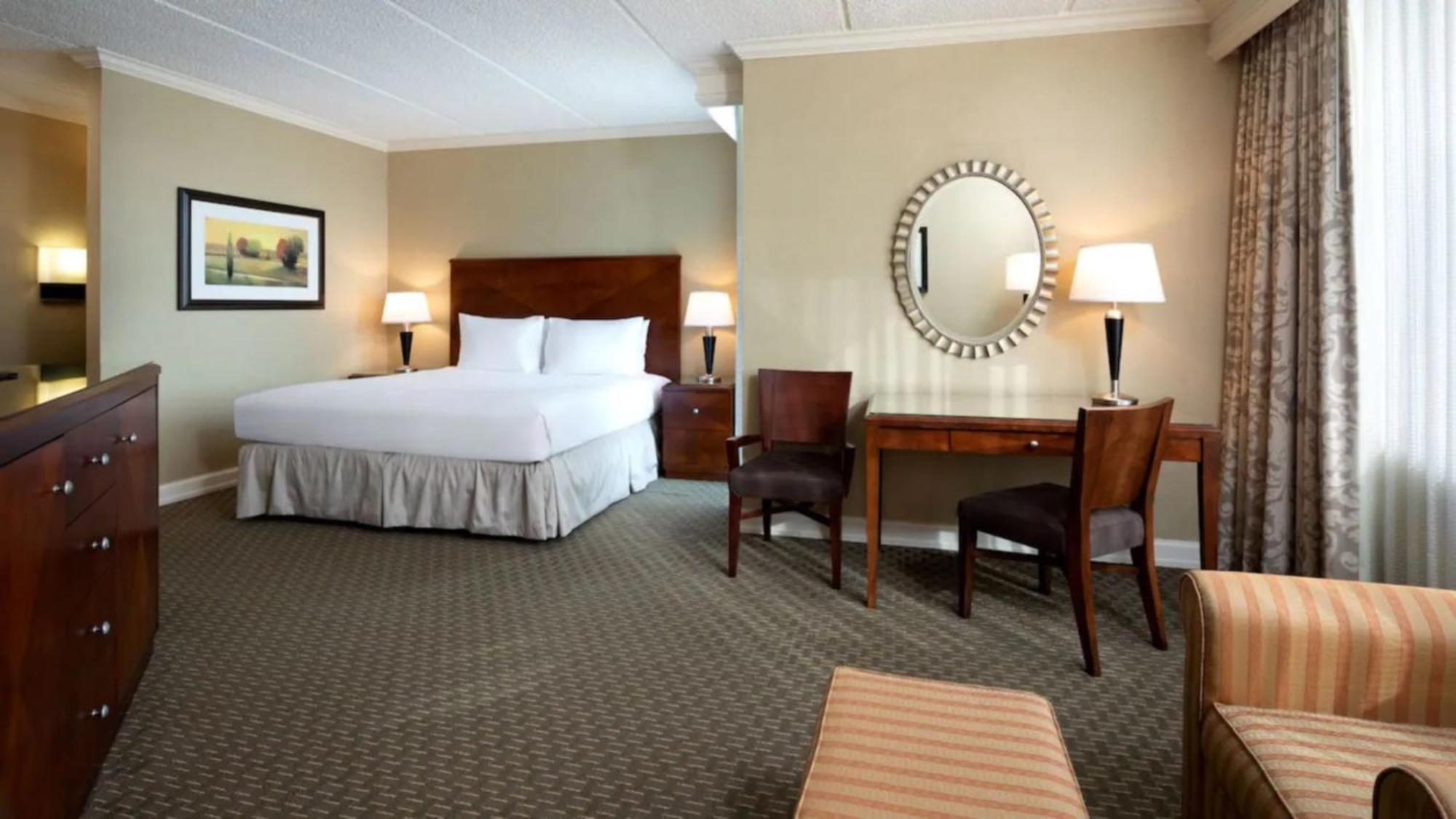 Junior King Suite
