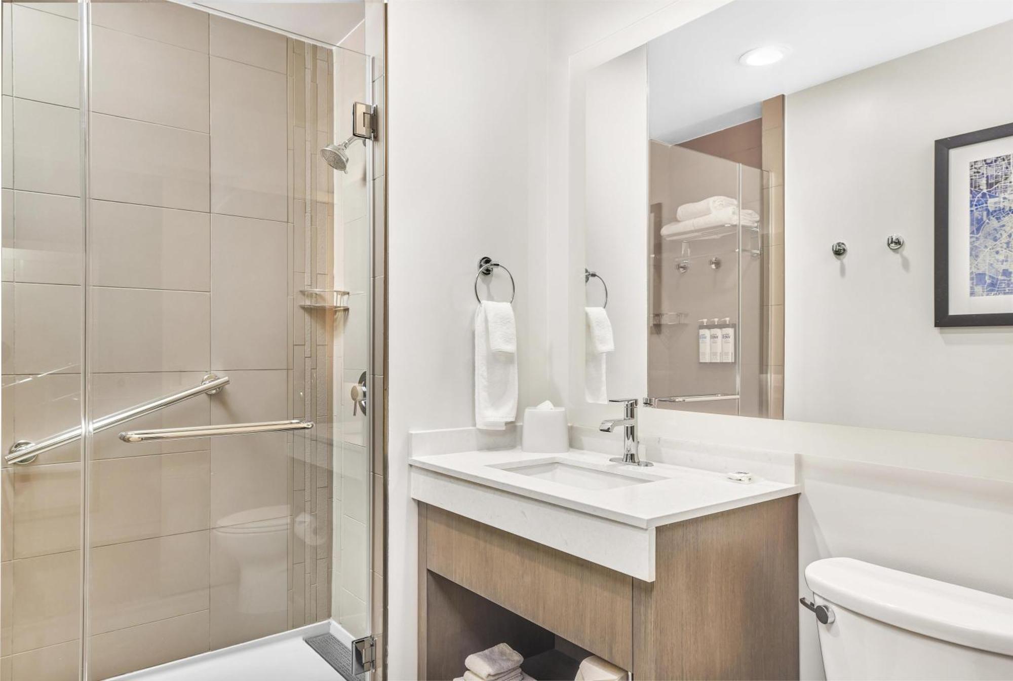 One Bedroom Kitchen Suite with Two Queen Beds and Sofa Bed