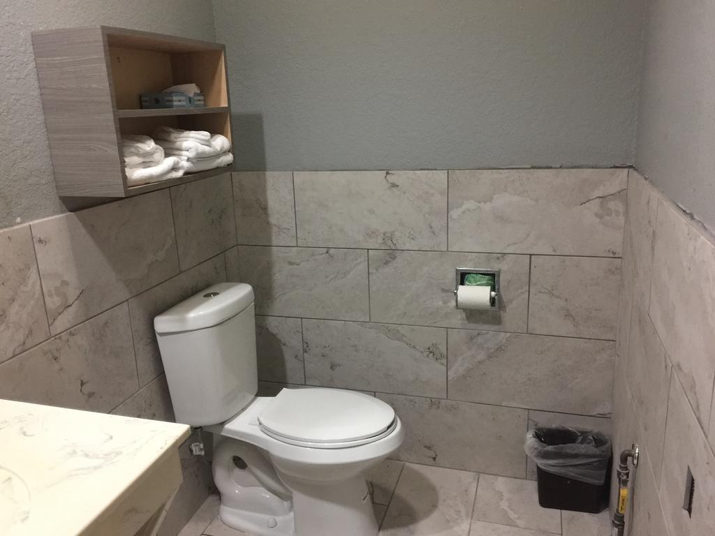 King Suite Spa Bath