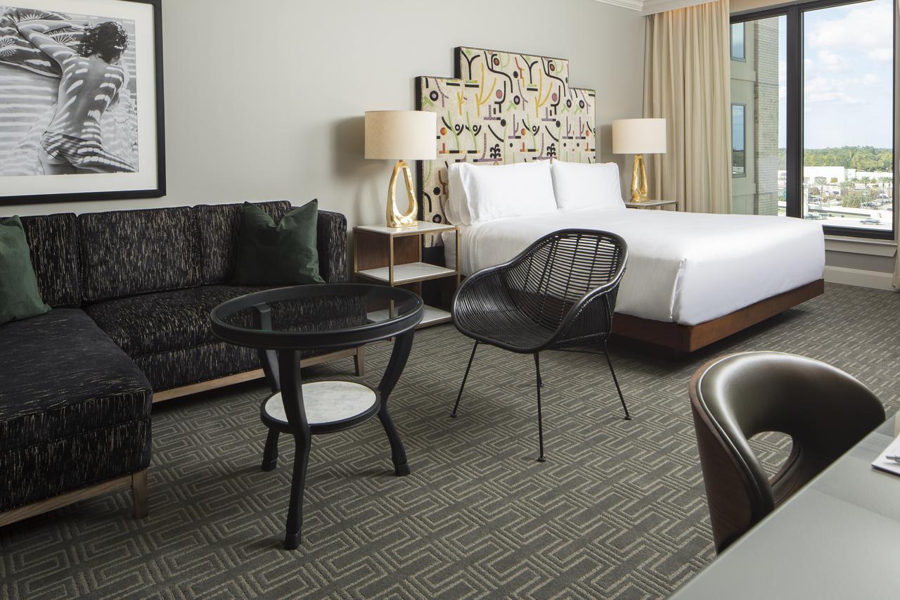 Premium Room 1 King Bed