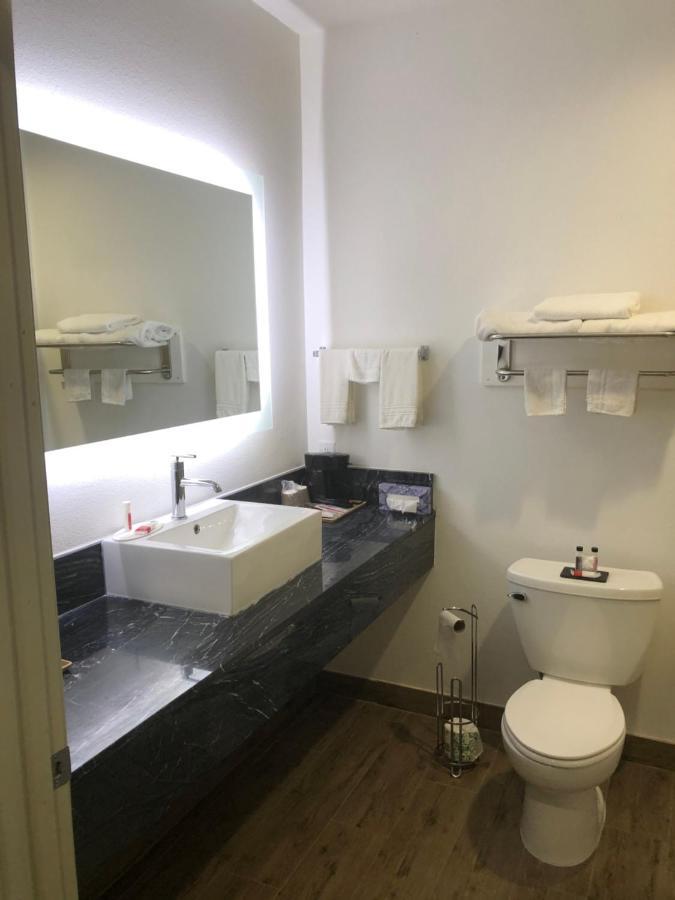Queen Room with Two Queen Beds and Mobility/Hearing Access - Non-Smoking