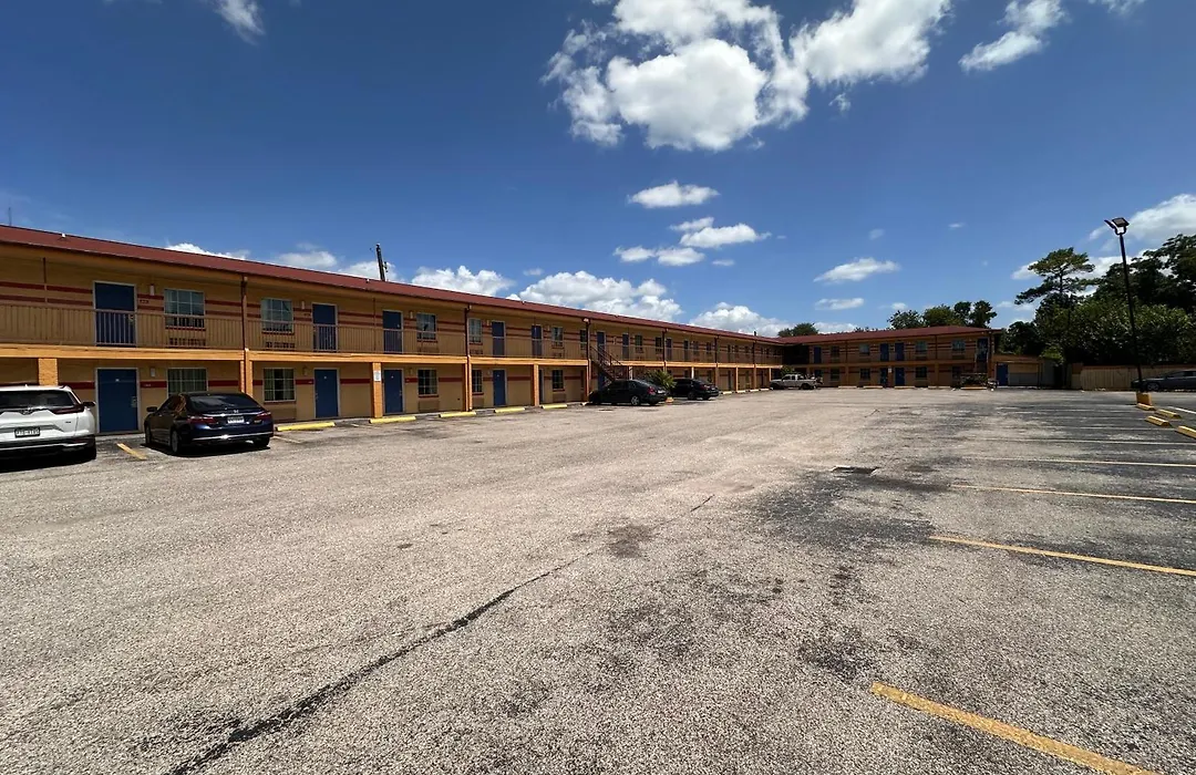 Bestway Inn-1