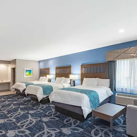 Baymont By Wyndham Houston Hobby Airport-3