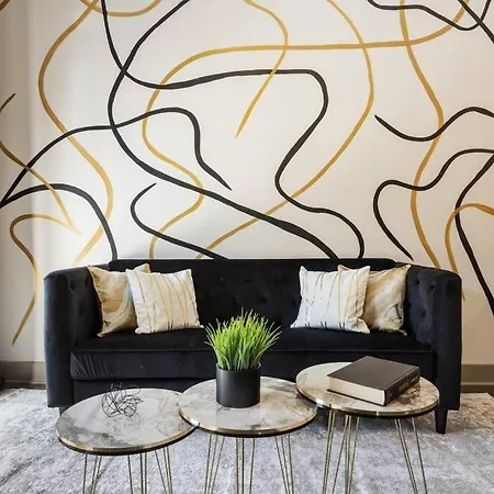 Downtown Houston Luxury Apartment-3