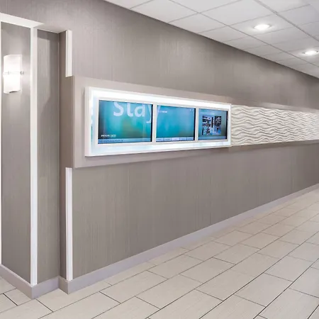 Springhill Suites Houston Hobby Airport-3
