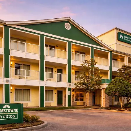 Hometowne Studios By Red Roof Houston - West Oaks - Energy Corridor-3